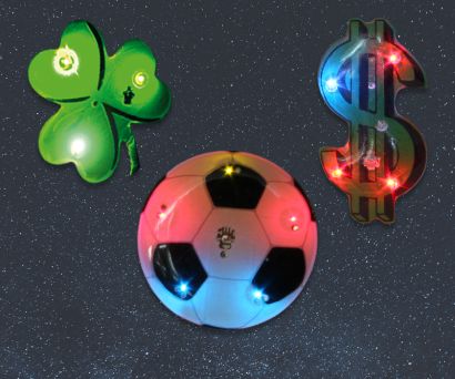 Drei Blinky Pins Fussball, Dollarzeichen und Kleeblatt 